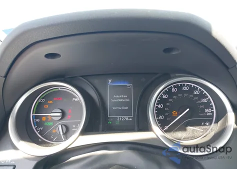 2024 Toyota Camry Le z USA, uszkodzony, nr VIN 4T1C31AK1RU630038